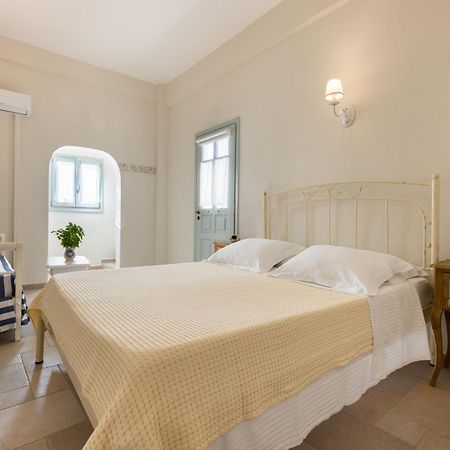 Monachofolitses Bed & Breakfast Kimolos Exterior photo