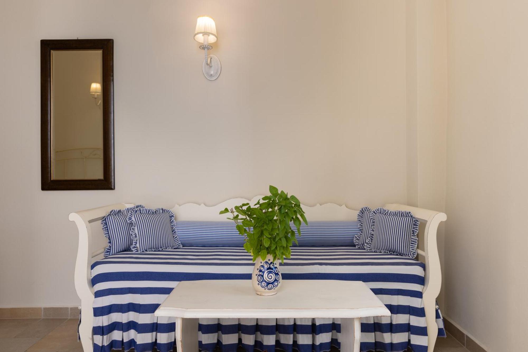 Monachofolitses Bed & Breakfast Kimolos Exterior photo