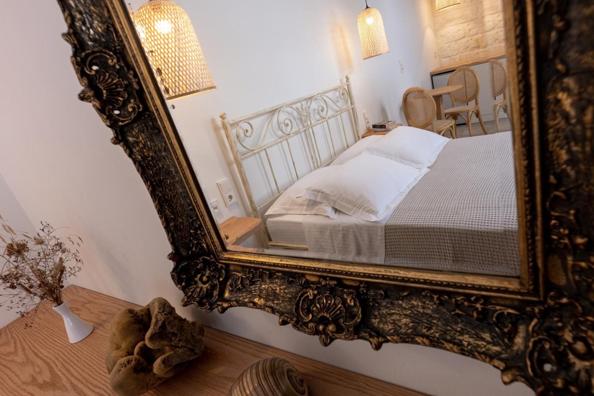 Monachofolitses Bed & Breakfast Kimolos Exterior photo