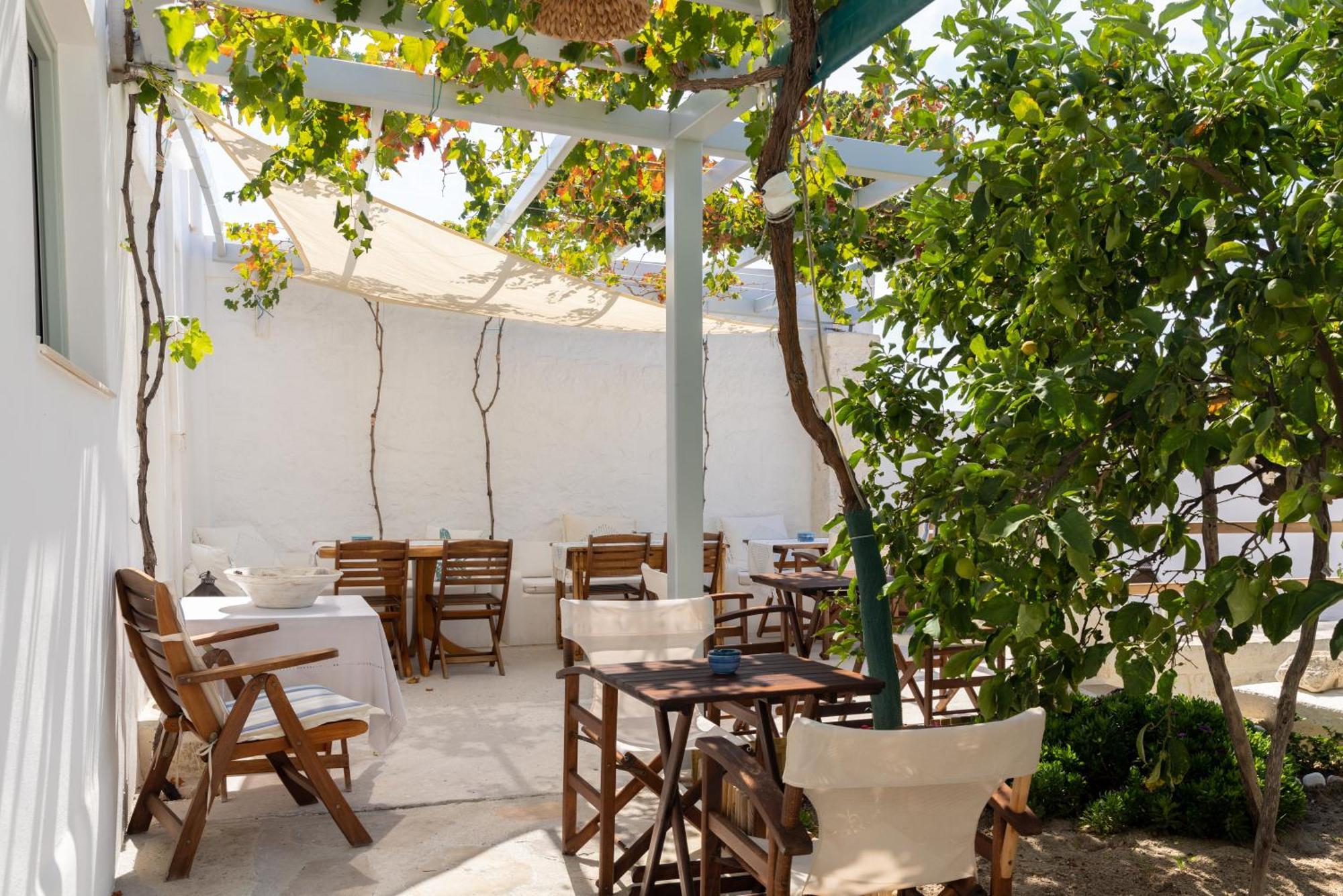 Monachofolitses Bed & Breakfast Kimolos Exterior photo